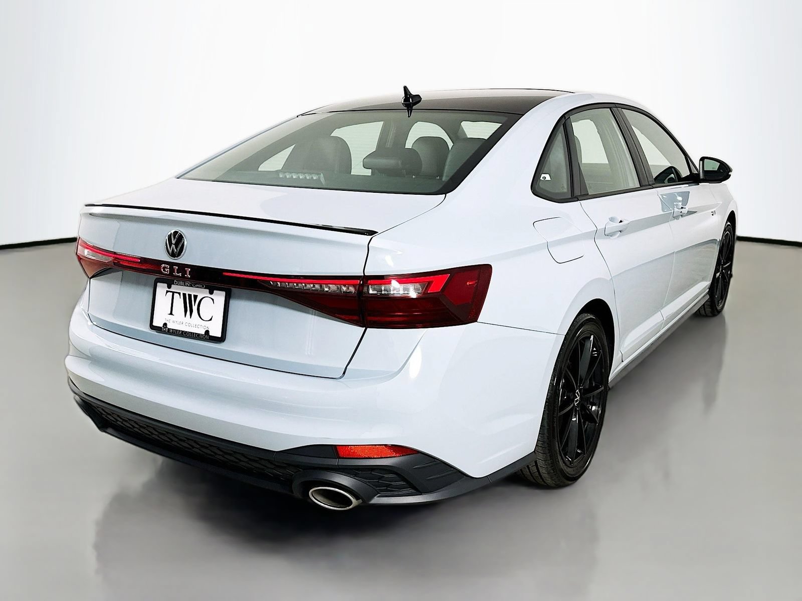 New 2026 Volkswagen Jetta GLI Autobahn FWD image 5