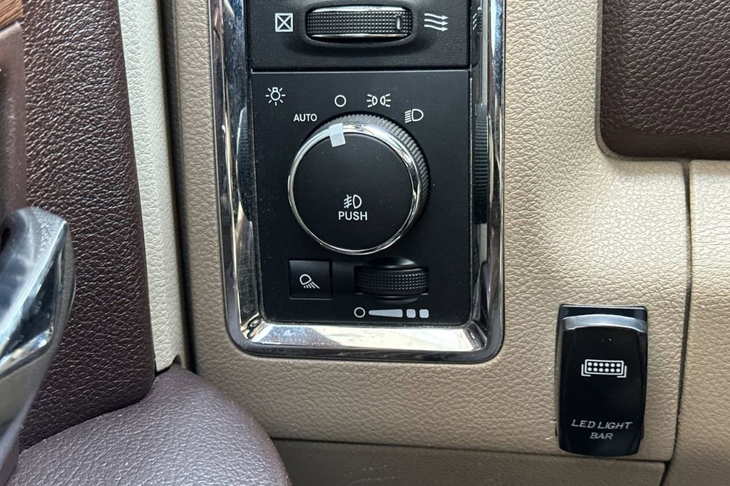 Used 2014 RAM 1500 Laramie w/ Convenience Group image 29