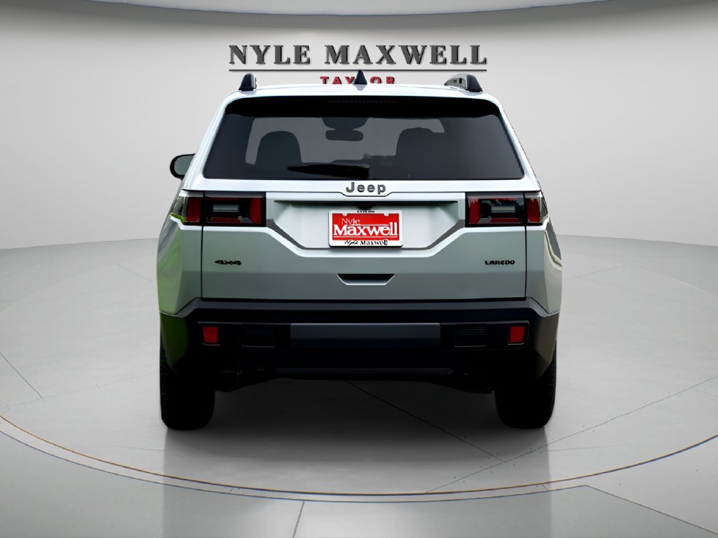 Used 2026 Jeep Cherokee Laredo AWD/4WD image 7
