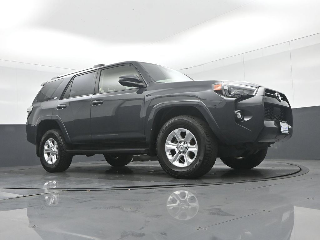 Used 2024 Toyota 4Runner SR5 AWD/4WD image 49
