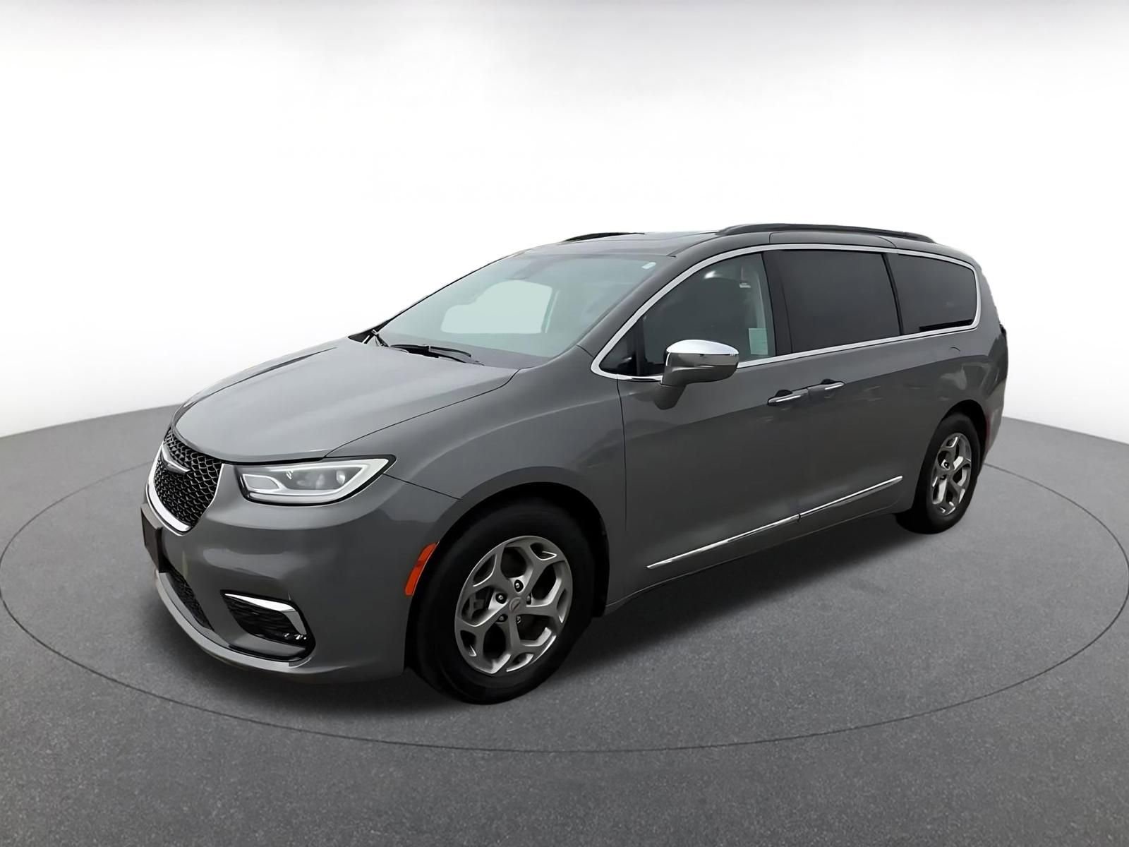 Used 2022 Chrysler Pacifica Limited FWD image 8