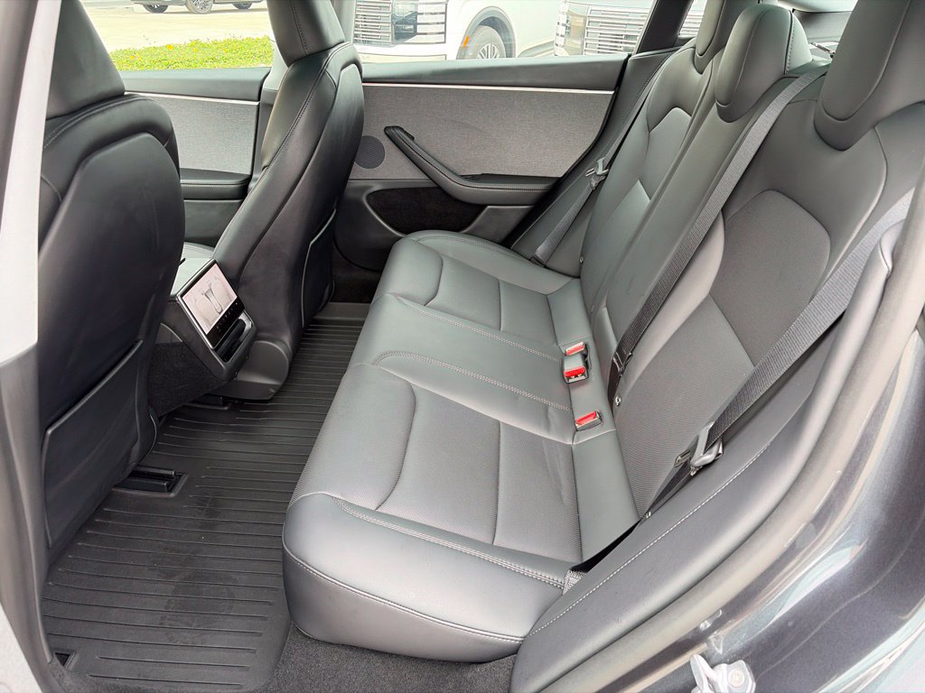 Used 2025 Tesla Model 3 Long Range RWD image 21