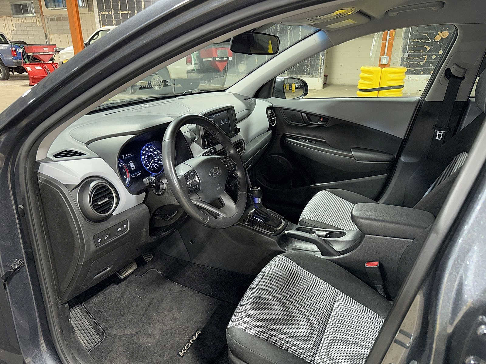 Used 2021 Hyundai Kona SEL AWD/4WD image 27
