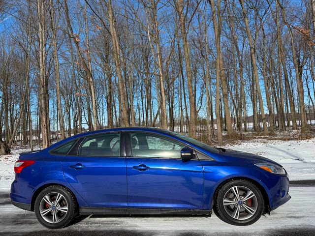 Used 2014 Ford Focus SE w/ Equipment Group 201A image 5