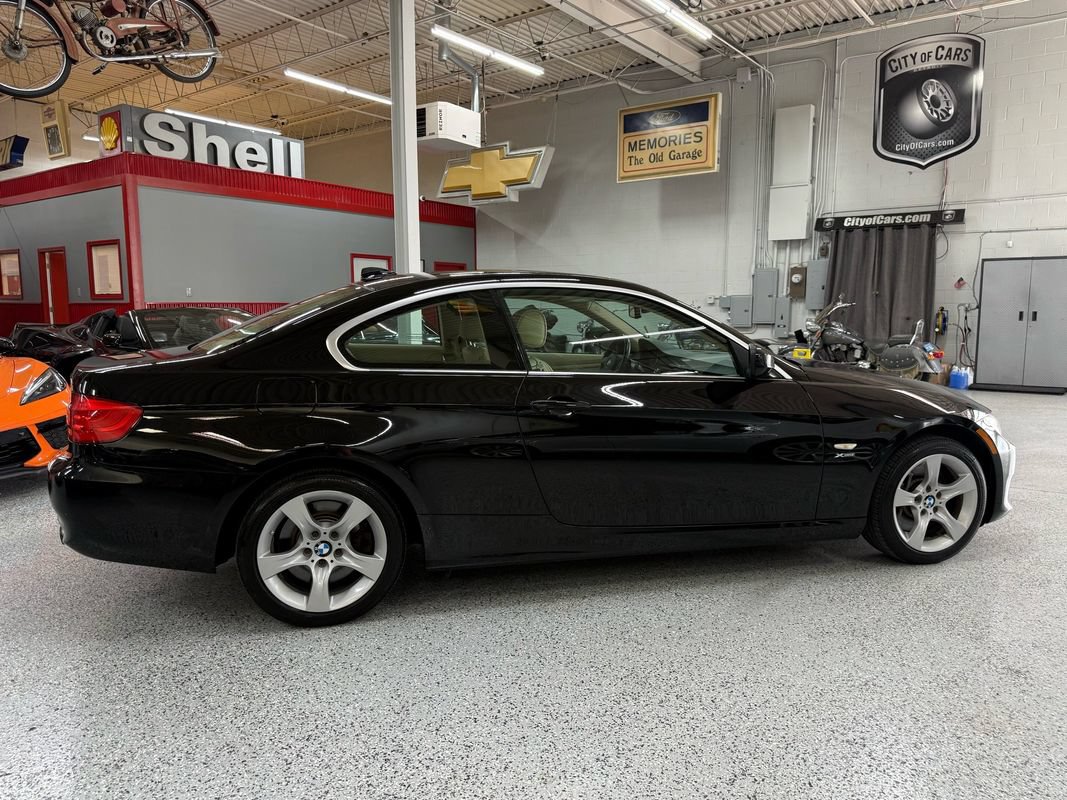 Used 2013 BMW 335i xDrive Coupe AWD/4WD image 6