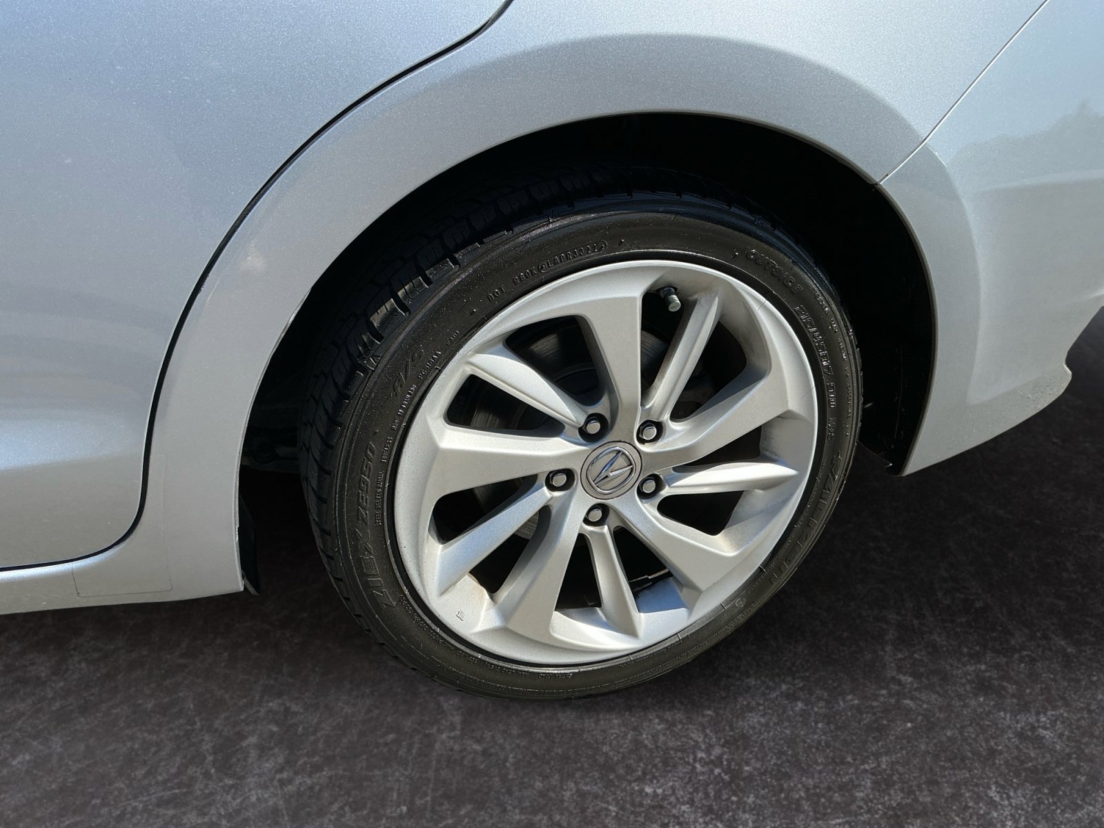 Used 2016 Acura ILX w/ Premium Package image 9