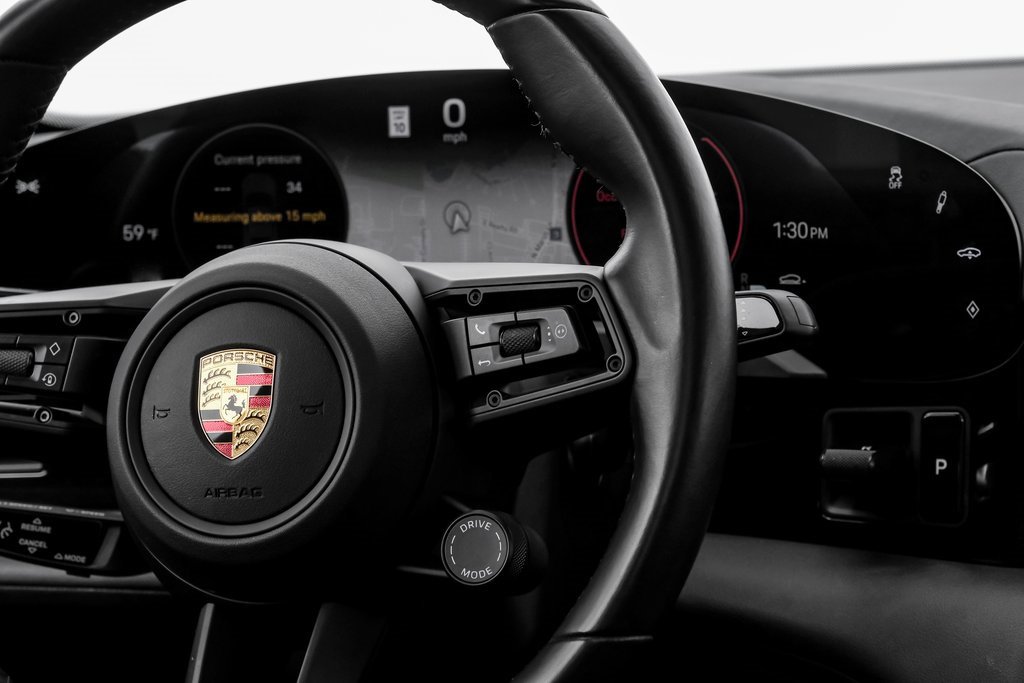 Used 2022 Porsche Taycan image 25