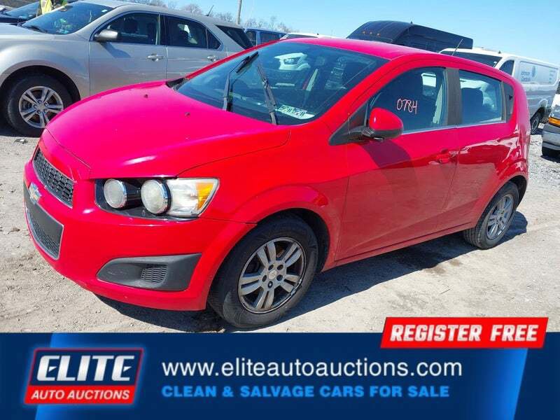 Used 2015 Chevrolet Sonic LT FWD image 4