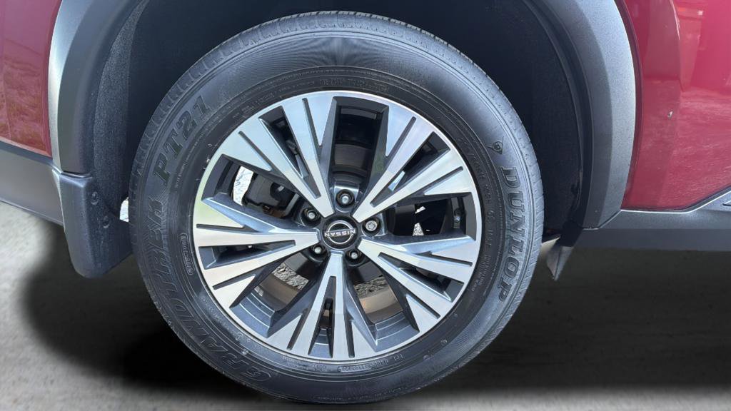 Used 2023 Nissan Rogue SV AWD/4WD image 24