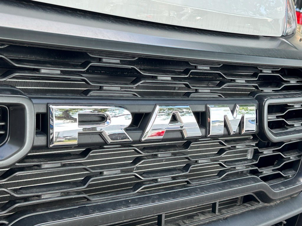 New 2024 RAM ProMaster 2500 w/ Upfitter's Prep Package FWD image 18