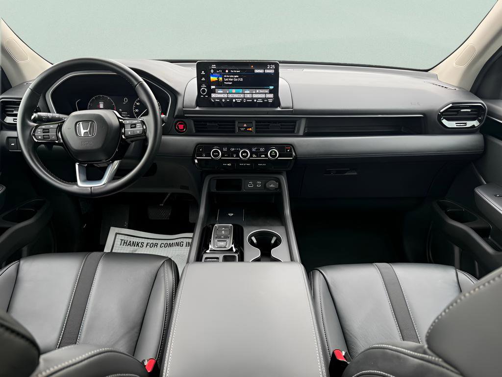 Certified 2025 Honda Pilot EX-L image 9