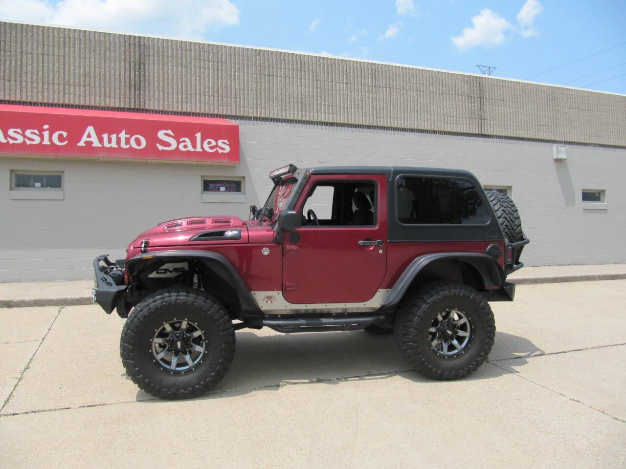 Used 2012 Jeep Wrangler Sport AWD/4WD image 3