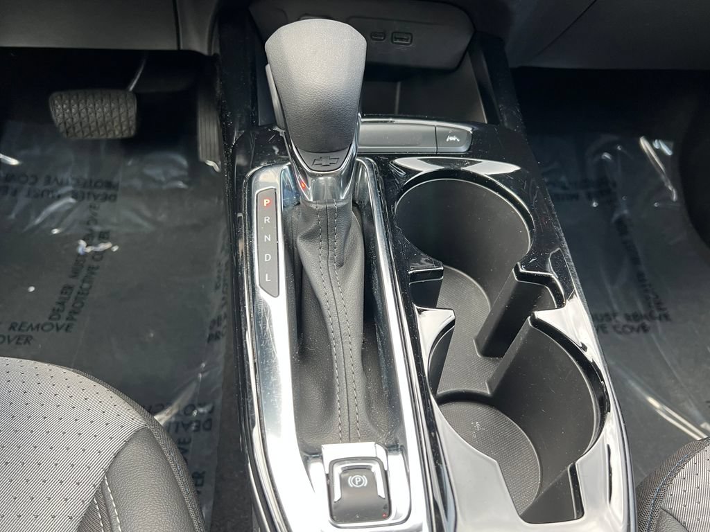 Used 2025 Chevrolet Trax LT FWD image 27