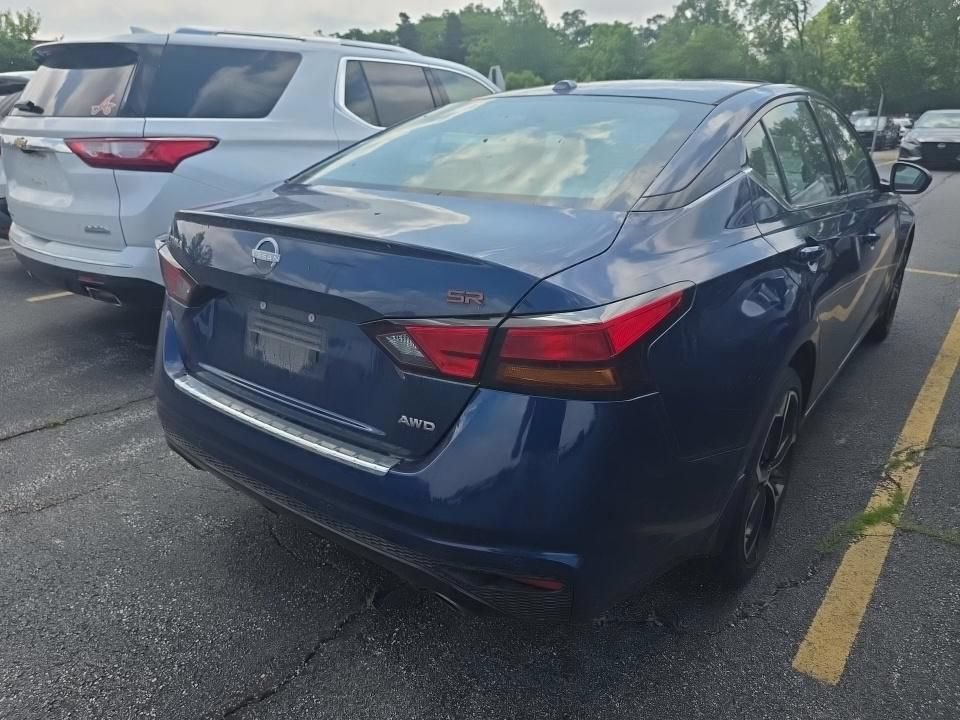 Certified 2023 Nissan Altima 2.5 SR w/ SR Premium Package AWD/4WD image 6
