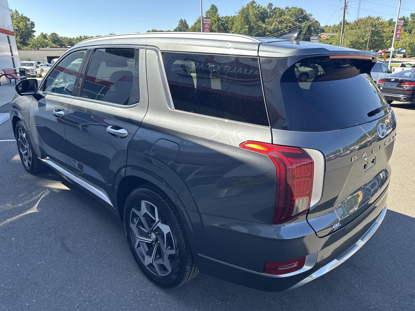 Used 2021 Hyundai Palisade Calligraphy image 6