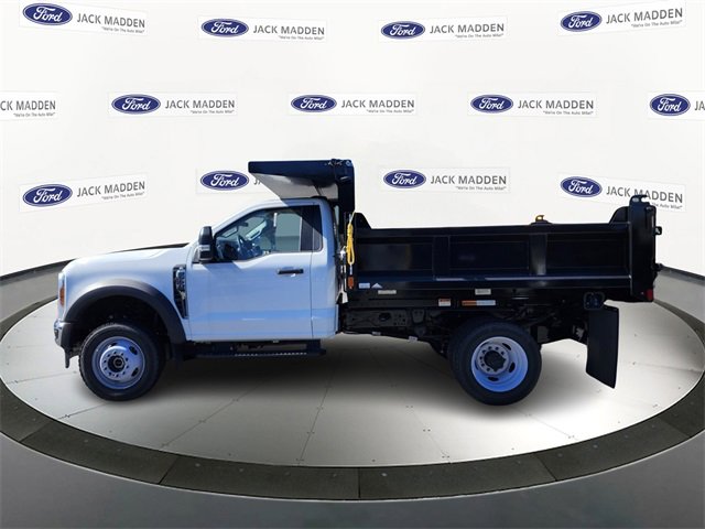 New 2025 Ford F550 4x4 Regular Cab Super Duty image 2