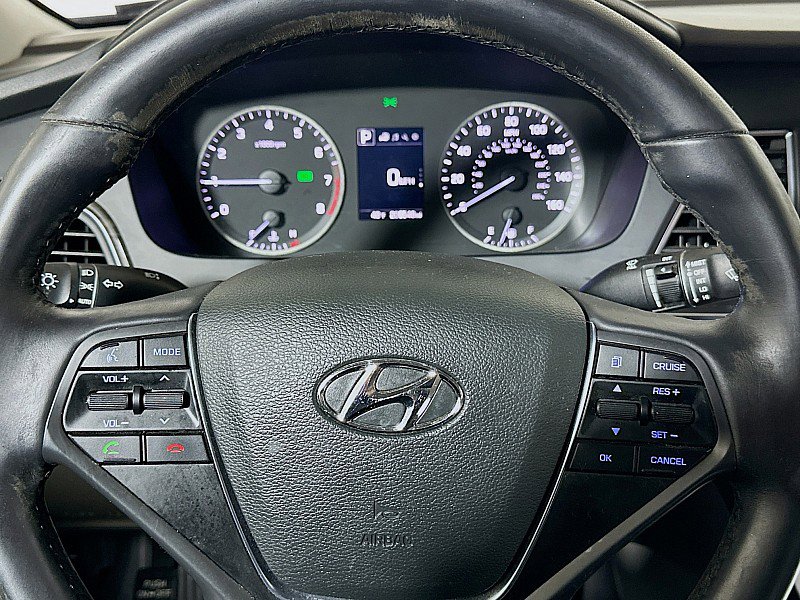 Used 2017 Hyundai Sonata Limited image 12