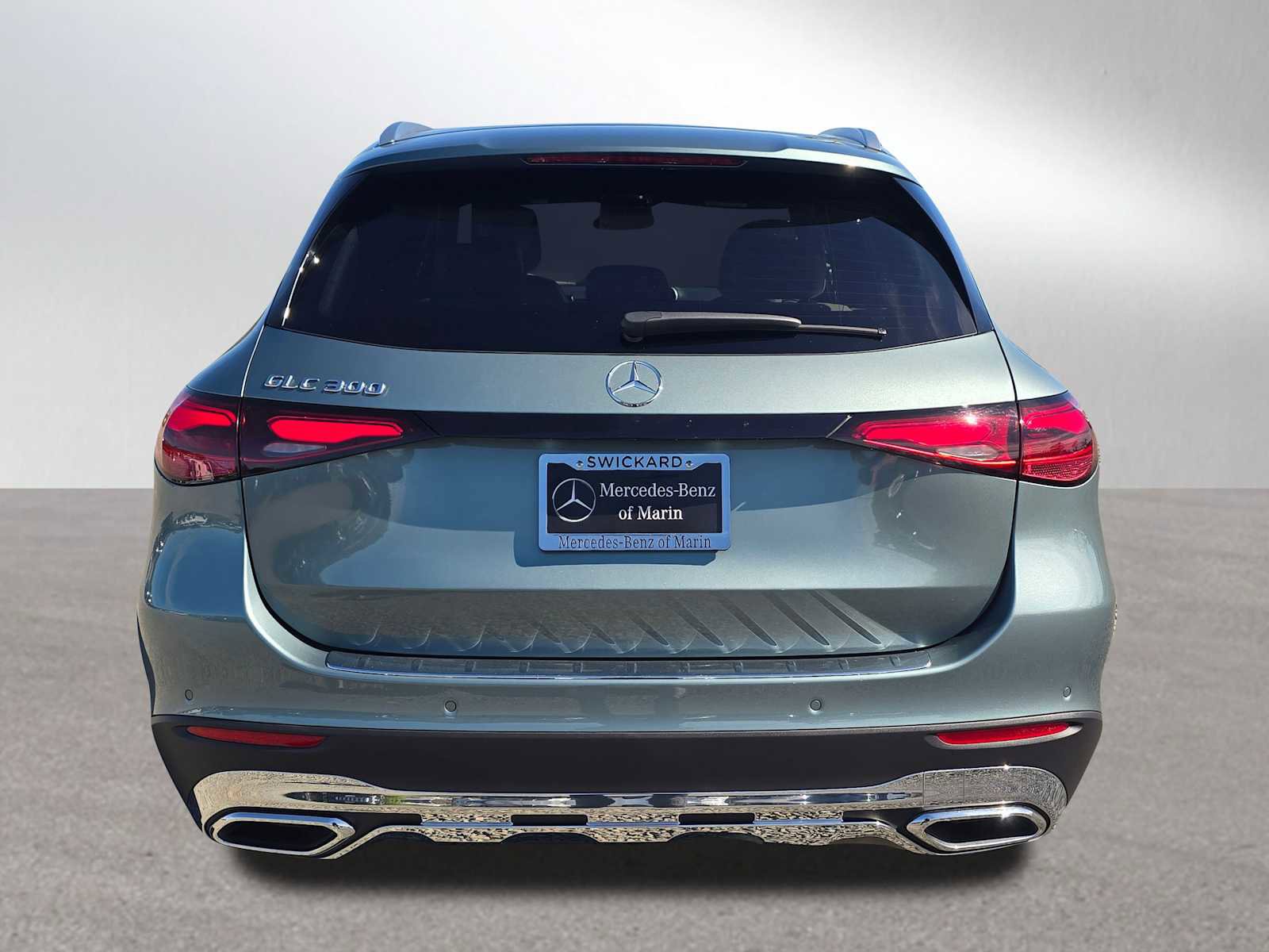 Used 2026 Mercedes-Benz GLC 300 image 4