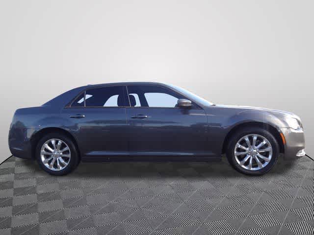 Used 2015 Chrysler 300 Limited AWD/4WD image 4
