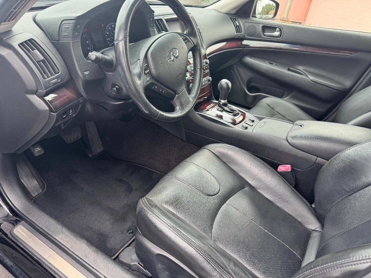 Used 2013 INFINITI G37 x Sedan w/ Premium Pkg image 3