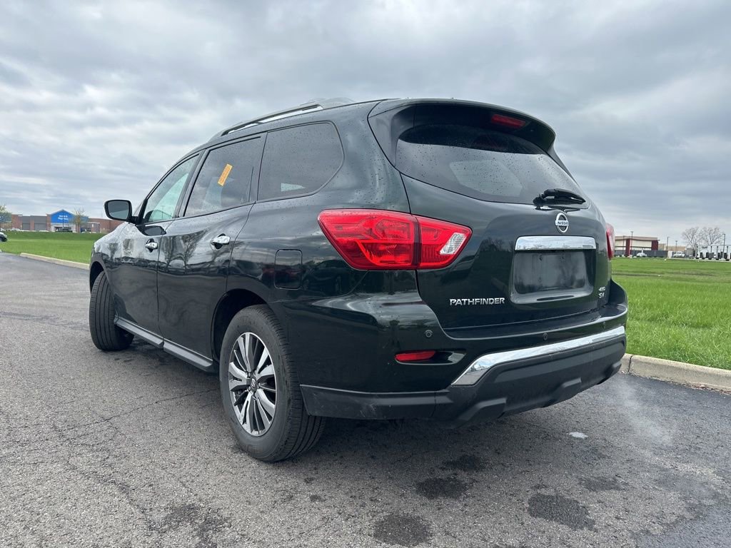 Used 2019 Nissan Pathfinder SV image 7