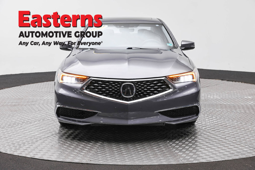 Used 2018 Acura TLX w/ Technology Package FWD image 4