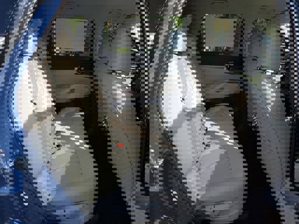 New 2026 Kia Sorento S image 12