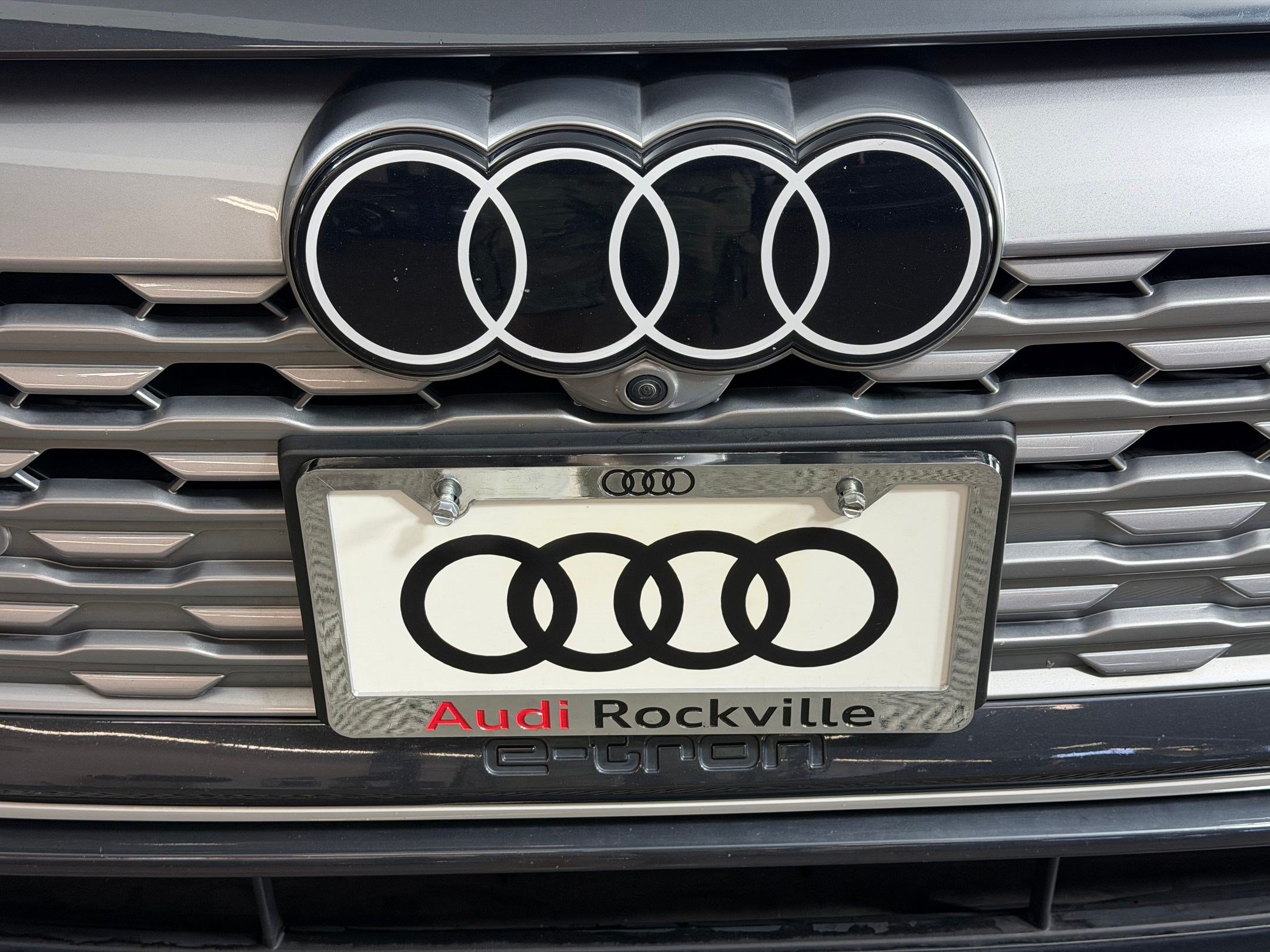 Certified 2024 Audi Q8 e-tron Premium Plus w/ Premium Plus Package AWD/4WD image 26