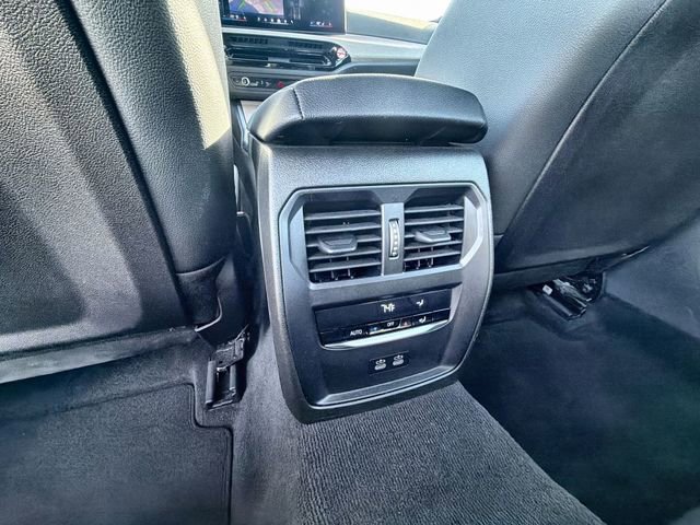 Used 2025 BMW 330i Sedan image 20