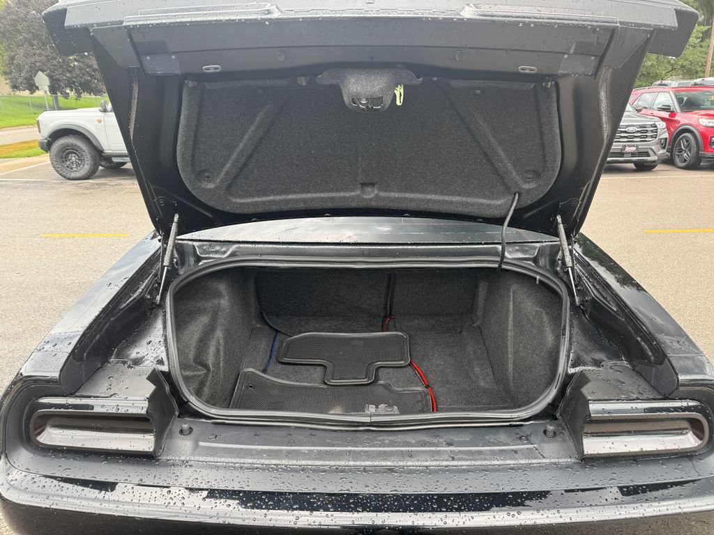 Used 2023 Dodge Challenger R/T w/ Blacktop Package RWD image 11