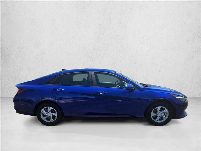 Used 2023 Hyundai Elantra SE FWD video 4