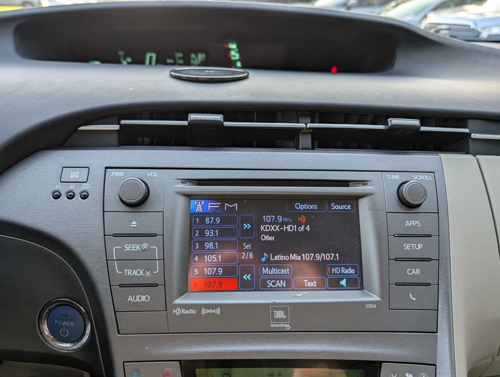 Used 2015 Toyota Prius Four FWD image 6