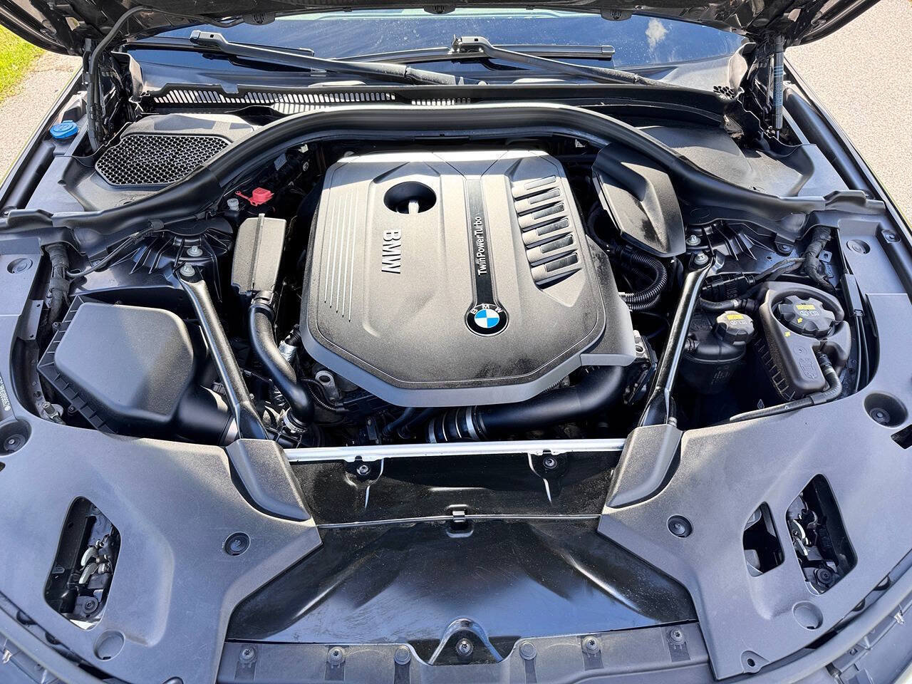 Used 2017 BMW 540i xDrive AWD/4WD image 21