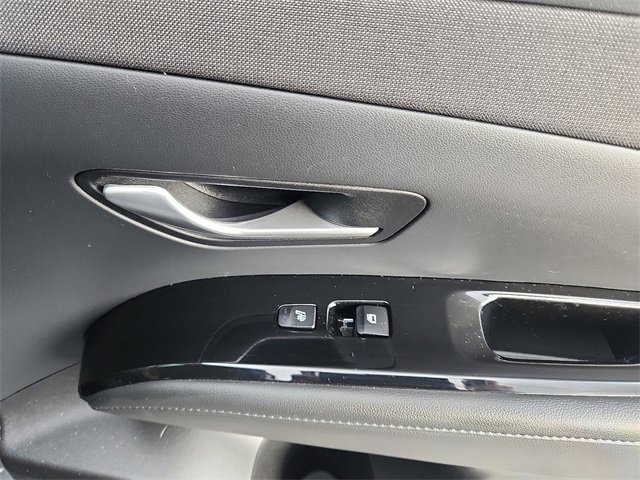 Certified 2023 Hyundai Tucson Limited w/ Cargo Package image 30