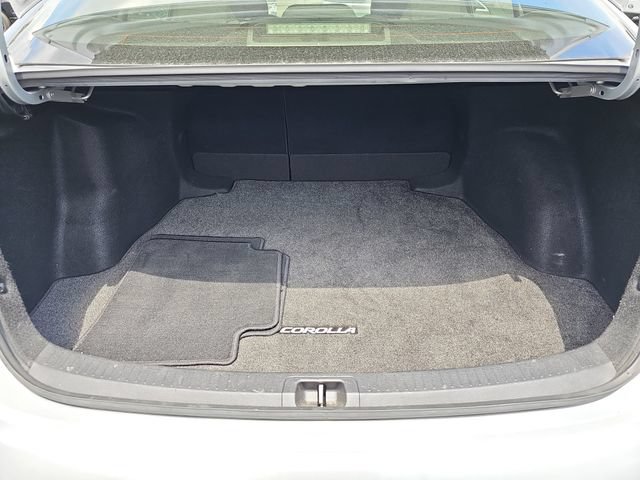 Used 2022 Toyota Corolla SE w/ Carpet Mat Package (TMS) FWD image 14
