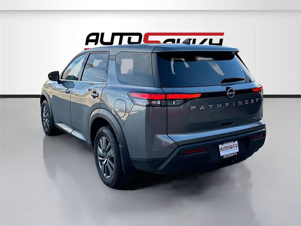 Used 2024 Nissan Pathfinder S image 5