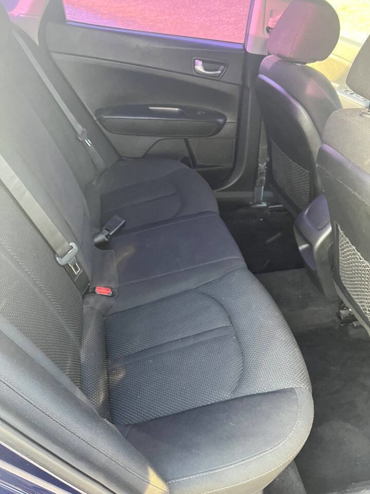 Used 2019 Kia Optima LX image 14