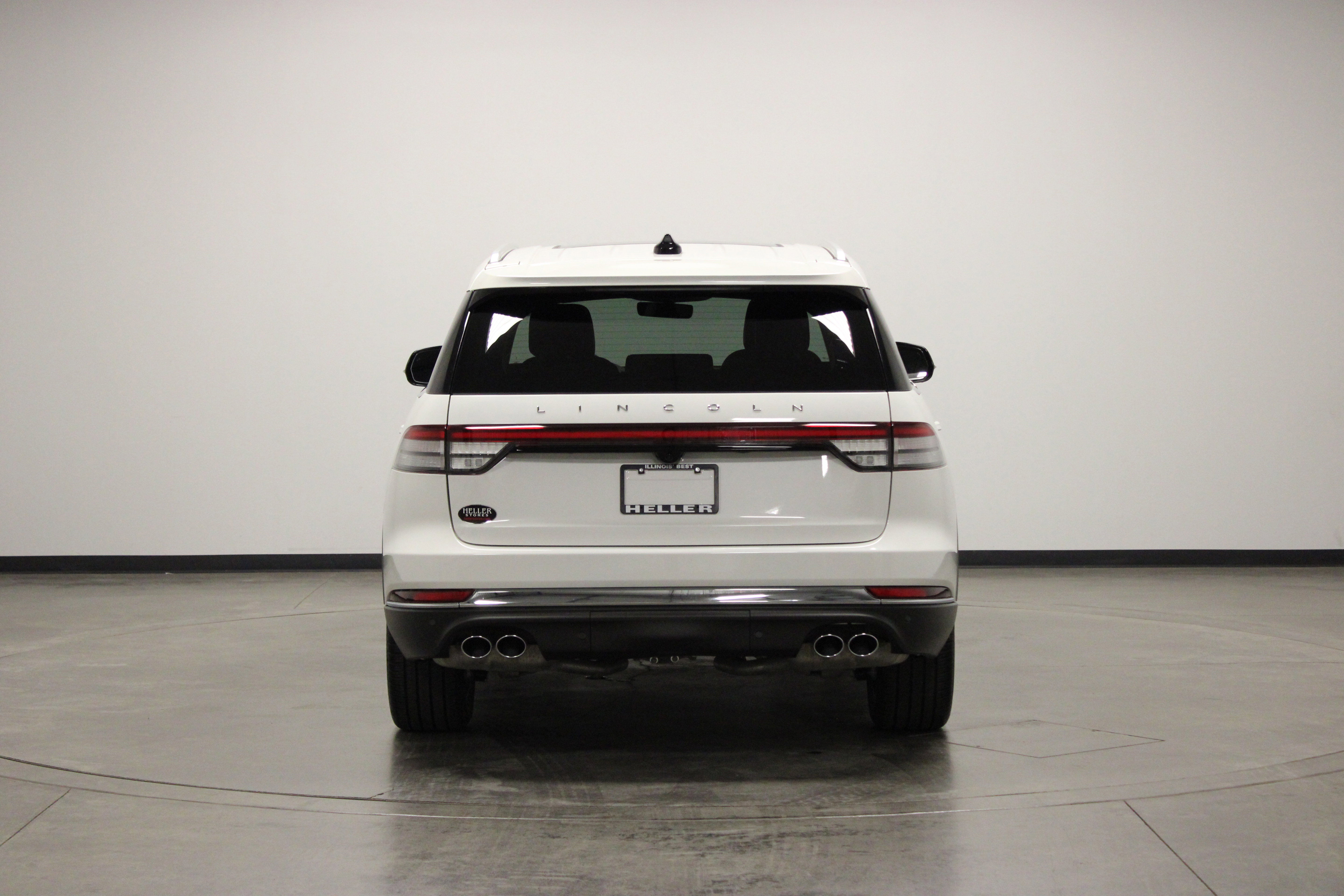 Used 2025 Lincoln Aviator AWD w/ Equipment Group 101A image 7
