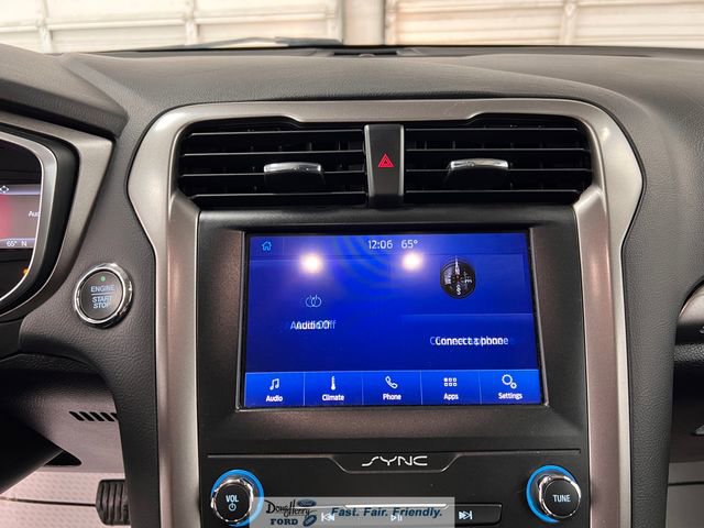 Used 2020 Ford Fusion SE image 38