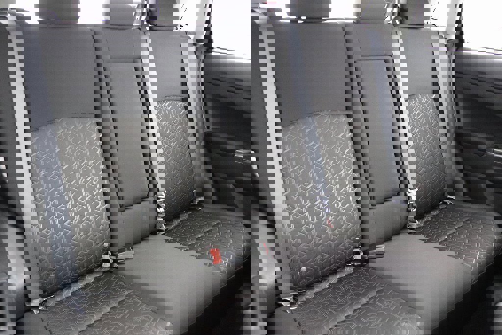 Used 2025 Mitsubishi Outlander Sport LE image 19