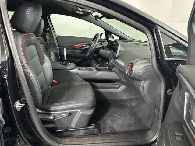 Used 2024 Chevrolet Equinox EV RS image 33