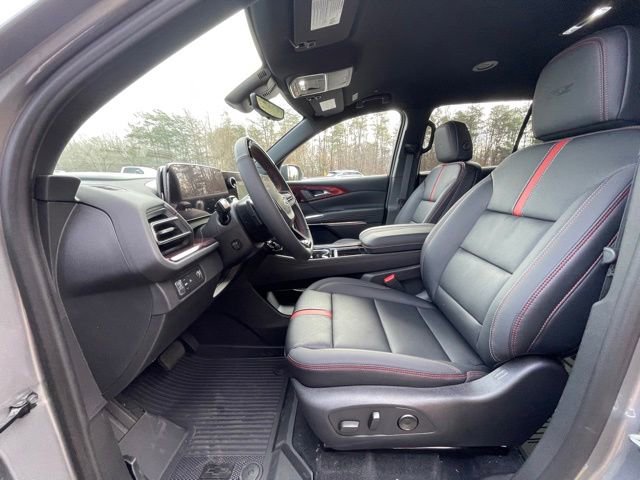 New 2026 Chevrolet Traverse RS w/ LPO, Floor Liner Package FWD image 18