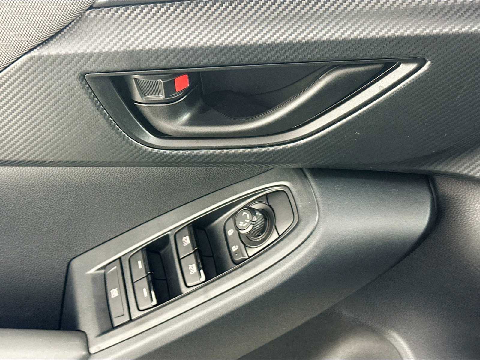 Certified 2025 Subaru Crosstrek 2.0i Premium image 16