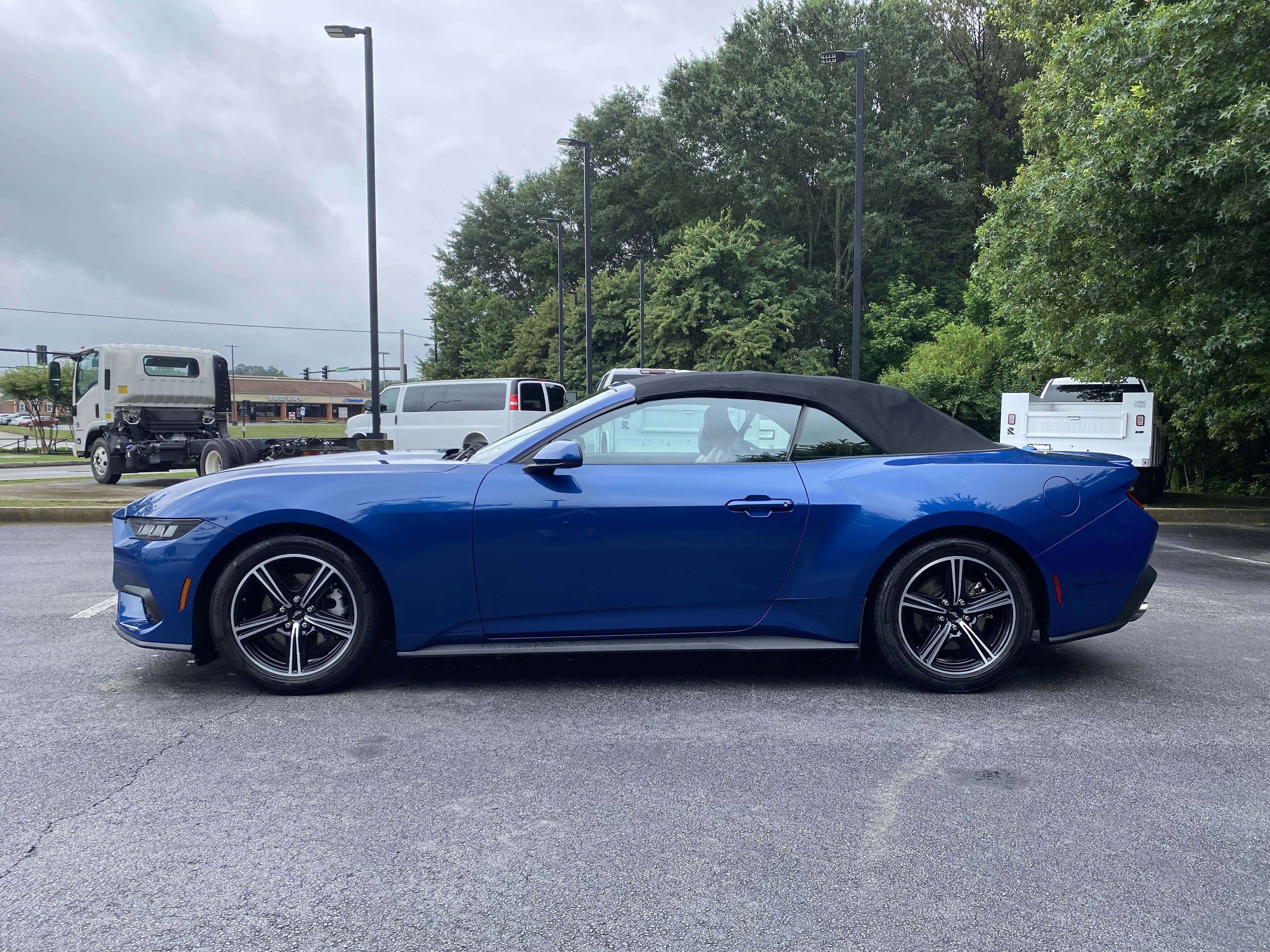 Used 2024 Ford Mustang Premium RWD image 6
