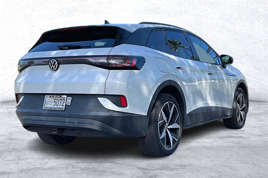 Used 2023 Volkswagen ID.4 Pro S image 2