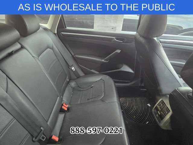 Used 2016 Volkswagen Passat 1.8T SE w/ Lighting Package (P06) FWD image 7