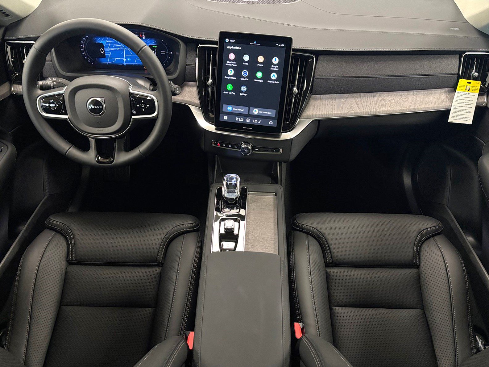 New 2026 Volvo XC90 T8 Ultra w/ Protection Package Premier AWD/4WD image 15