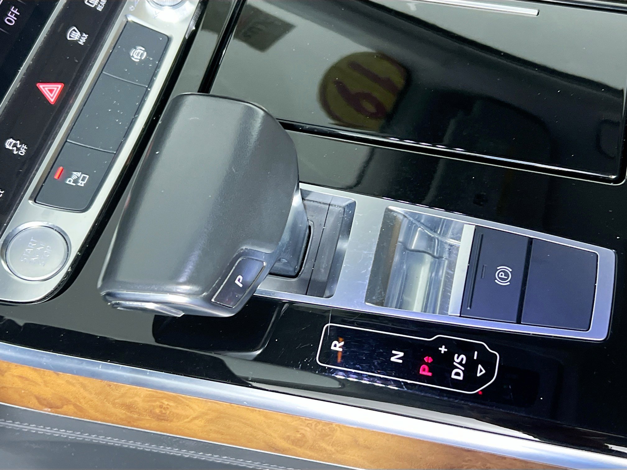 Used 2019 Audi A8 L 3.0T w/ Executive Package image 25