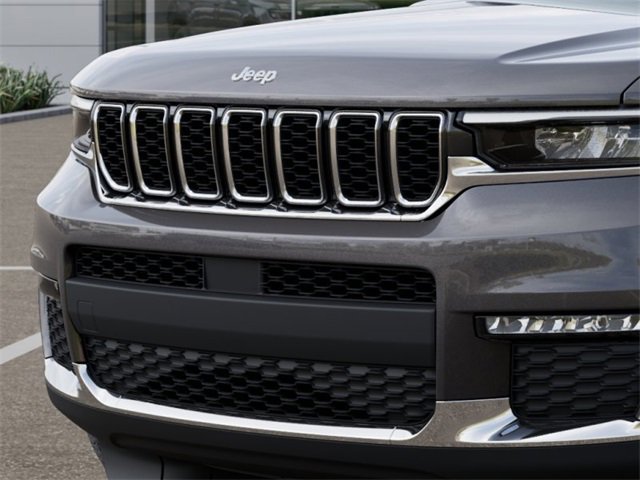 New 2025 Jeep Grand Cherokee L Limited w/ Trailer Tow Package image 11