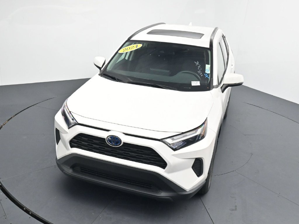 Used 2024 Toyota RAV4 XLE w/ Convenience Package AWD/4WD image 11